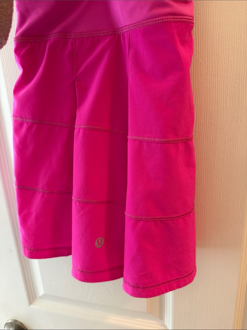 lululemon athletica Women's Skater Skirt - Hot Pink - Picture 6 of 7